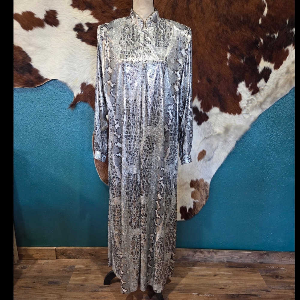 Elegant Silver Long Sleeve Dress
